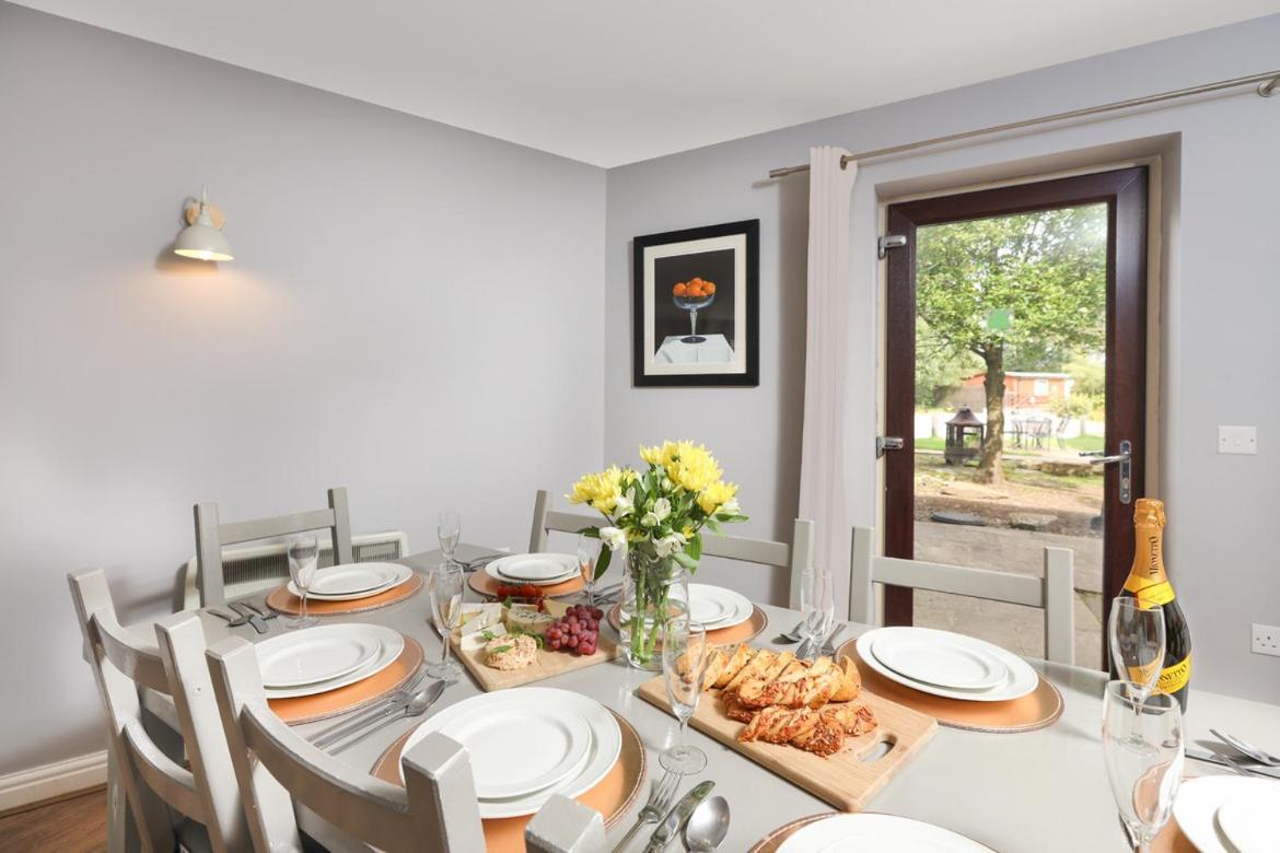 Hopton Cottage - Darwin Lake Holiday Village ماتلوك المظهر الخارجي الصورة